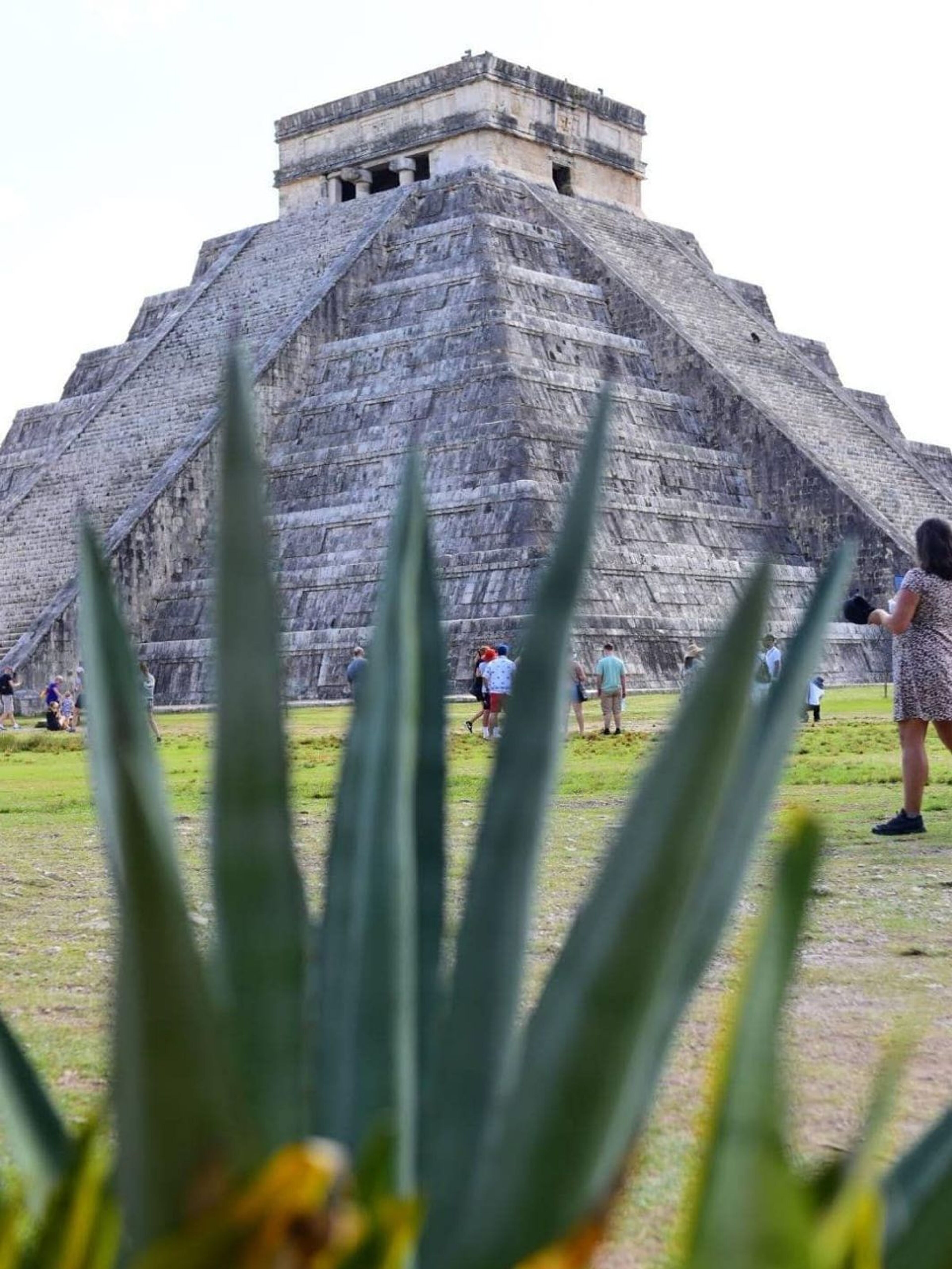 Imagen de portada para el evento: Vive Chichén y sumérgete en su energía Maya