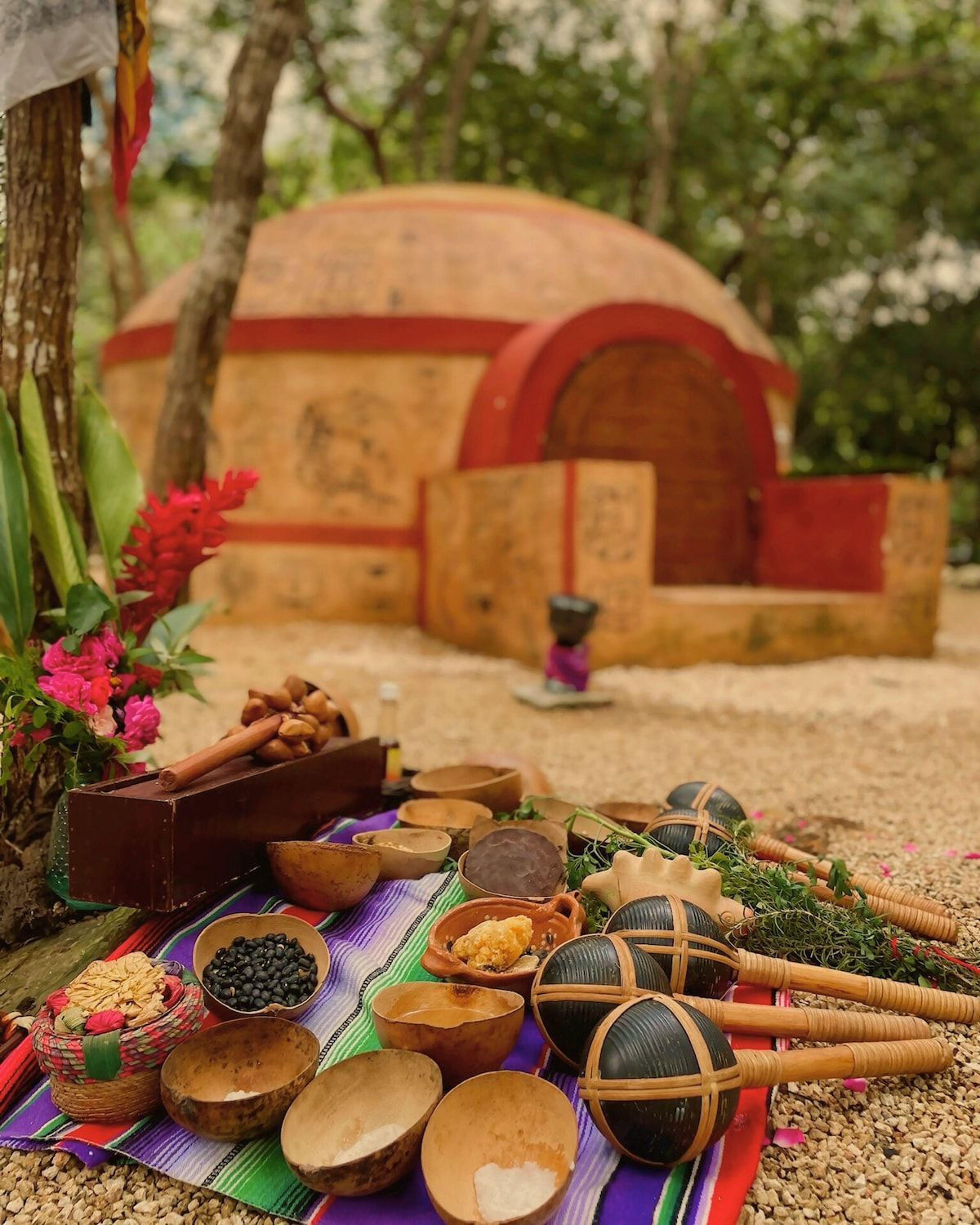 Imagen de portada para el evento: Temazcal maya en la selva de Valladolid