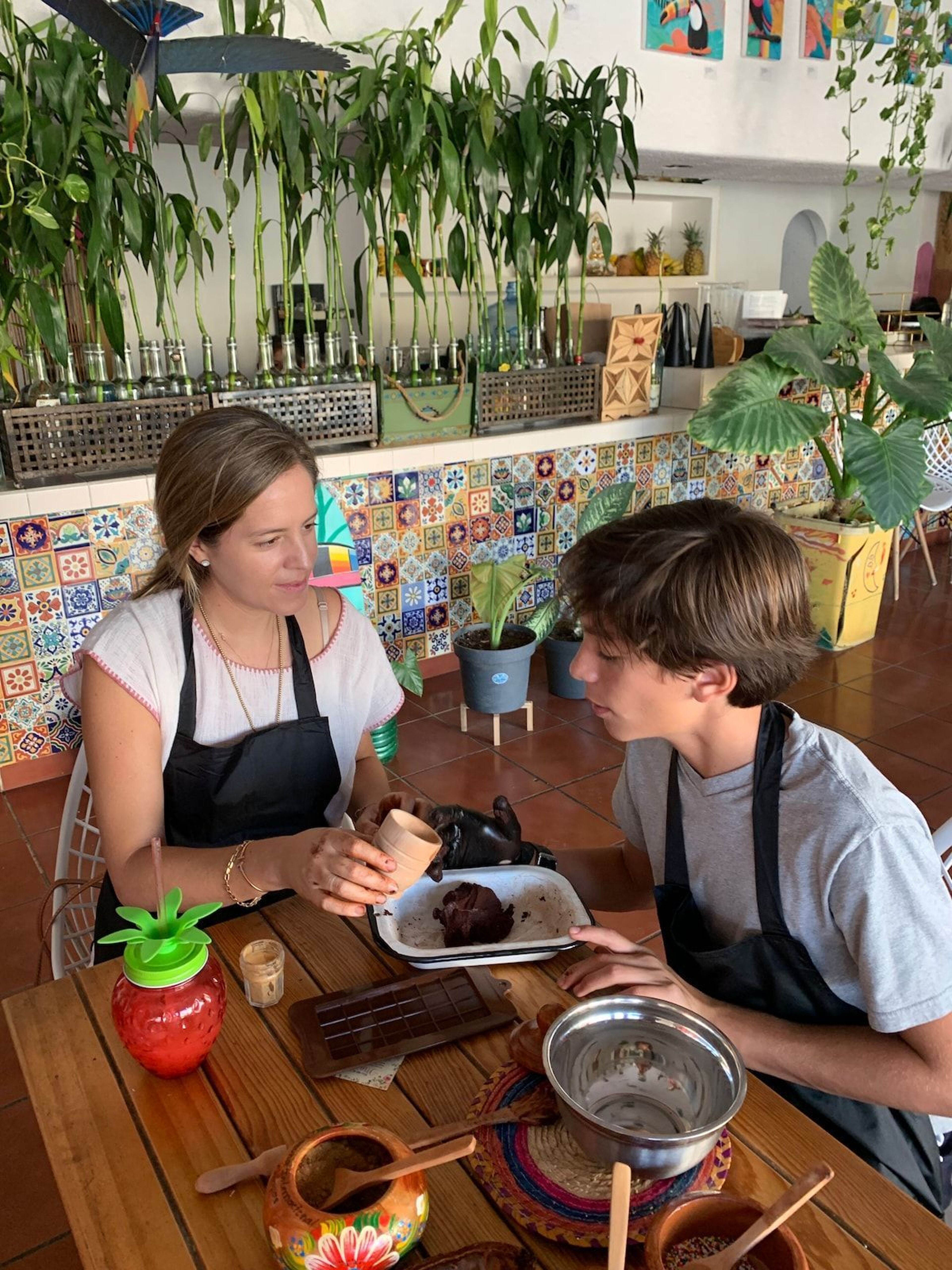 Imagen de portada para el evento: Crea tu Chocolate desde la semilla de Cacao