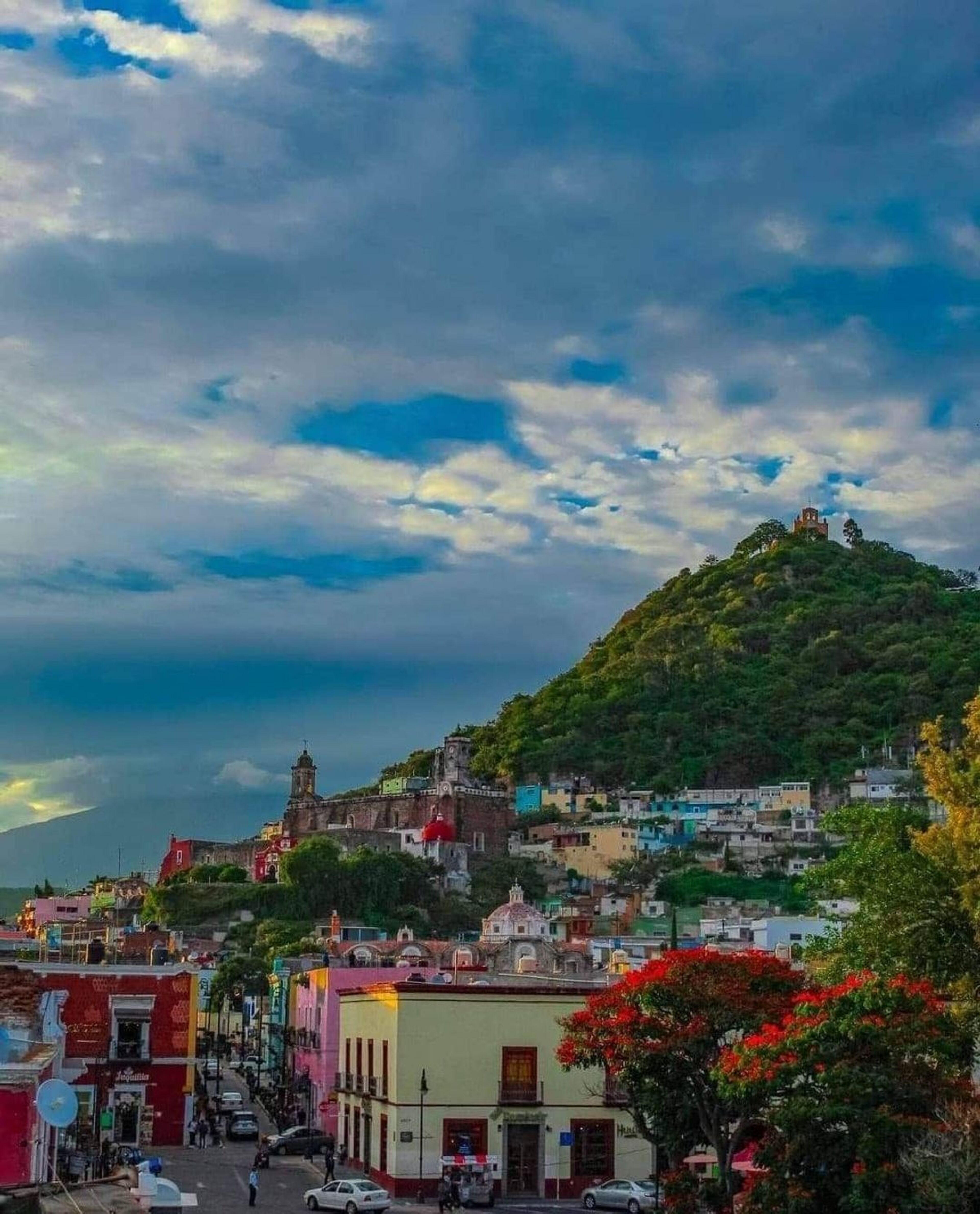 Imagen de portada para el evento: Recorrido peatonal guiado por Atlixco