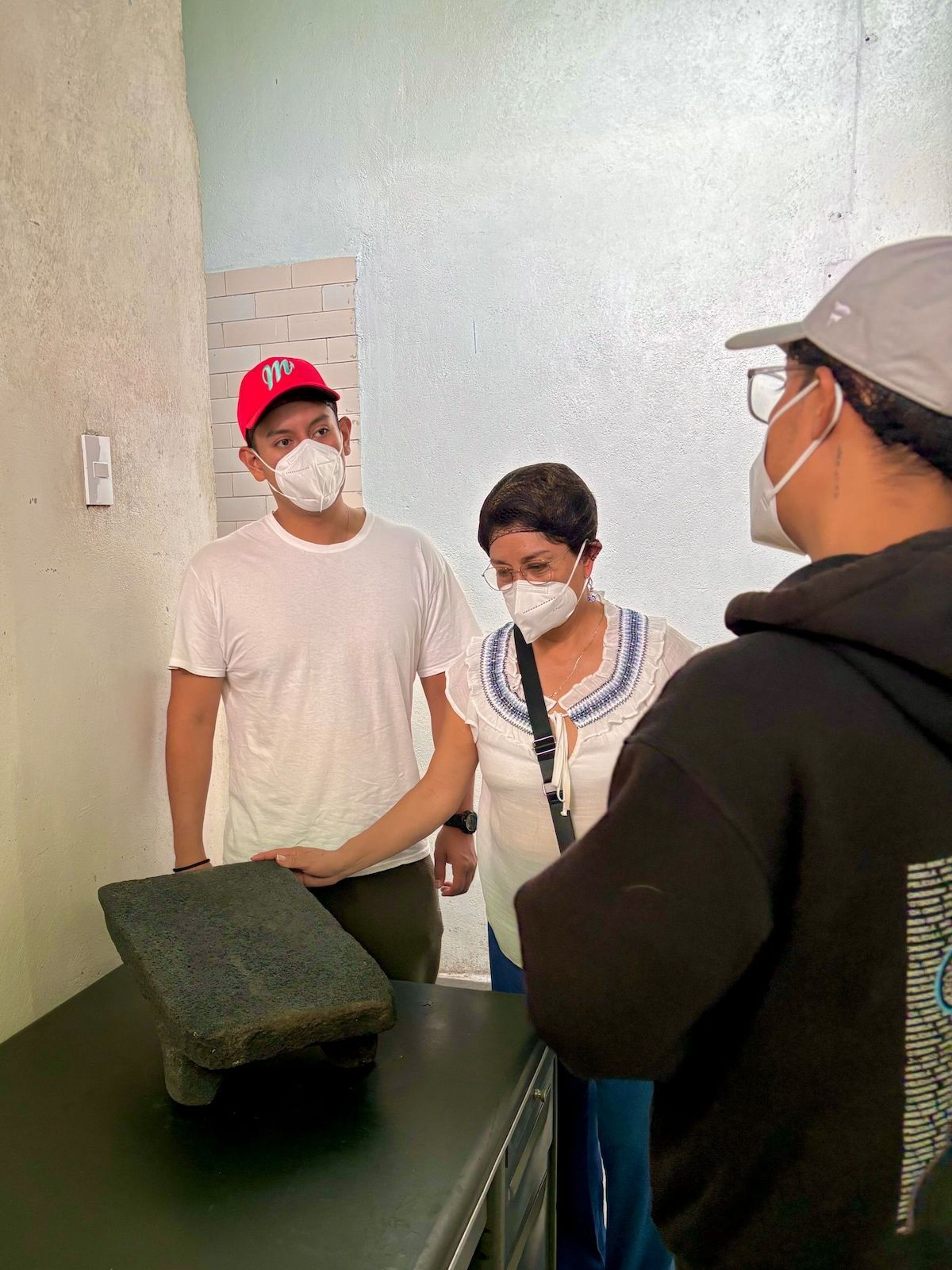 Recorrido por la fábrica de mole de Doña Elena